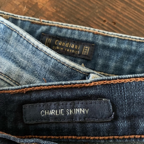 2 Pairs of Lucky Brand Skinny Jeans - Picture 4 of 6